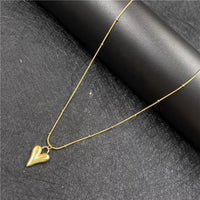 Ins niche design mini heart clavicle necklace titanium steel material does not fade texture love - NHOVIDSHOP